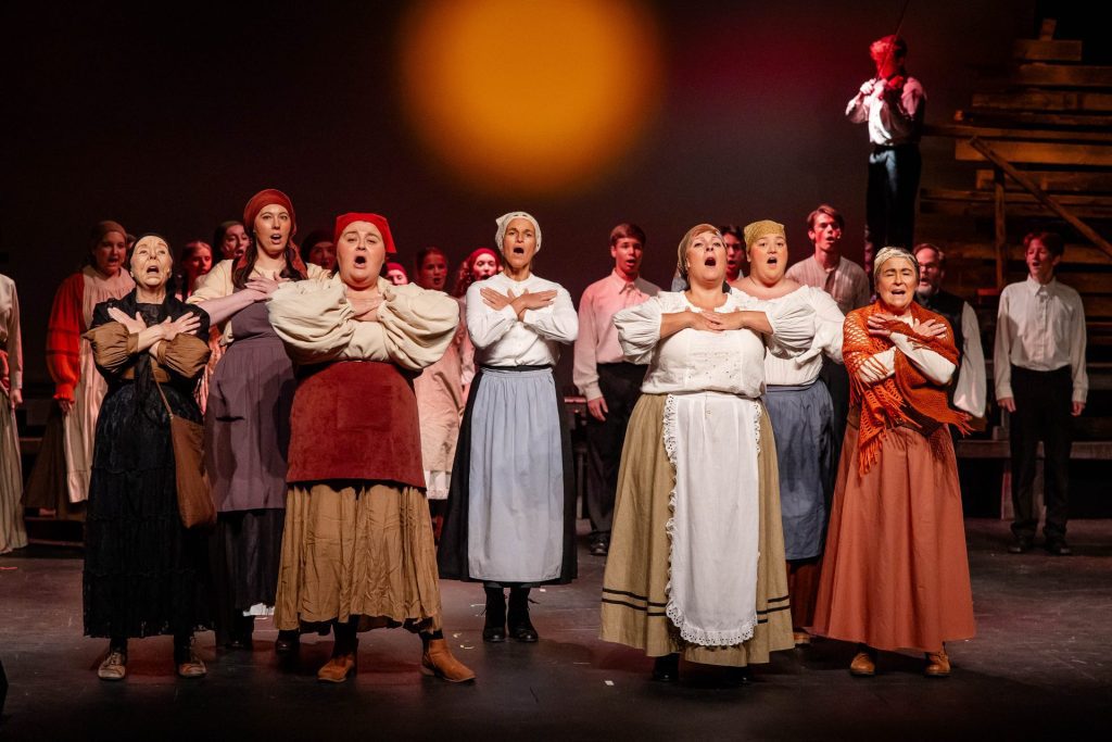 Fiddler on the Roof-11