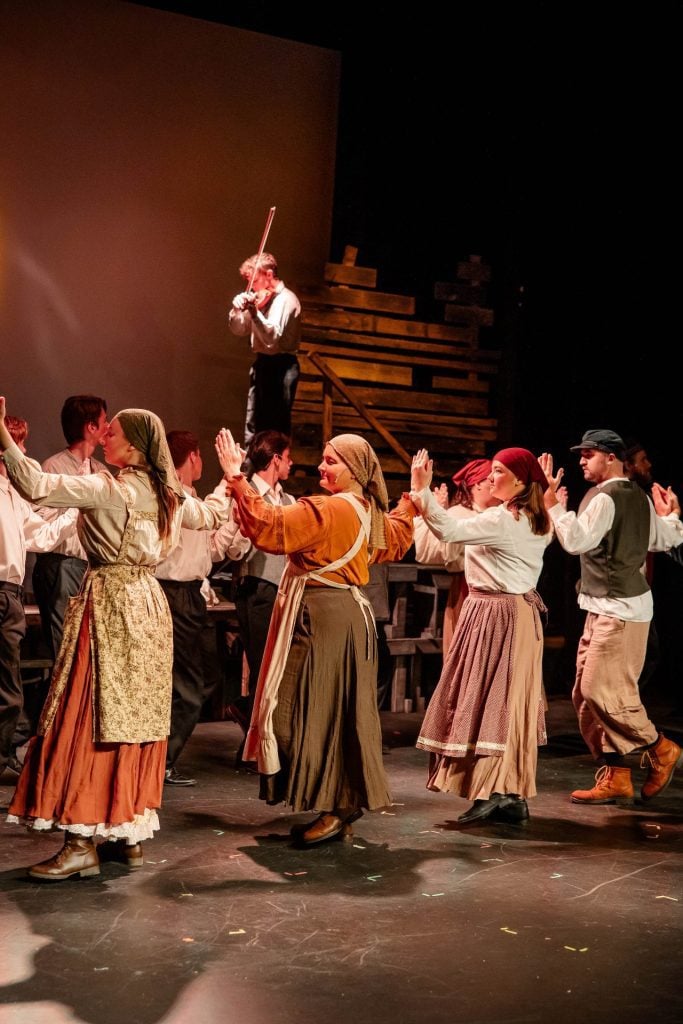 Fiddler on the Roof-8